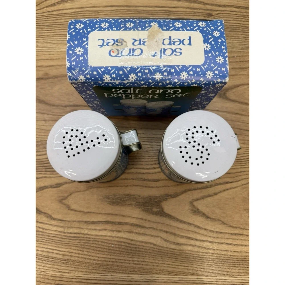 Vtg Goose Chicken Floral Salt & Pepper Shakers Set, Blue/White Handles Metal